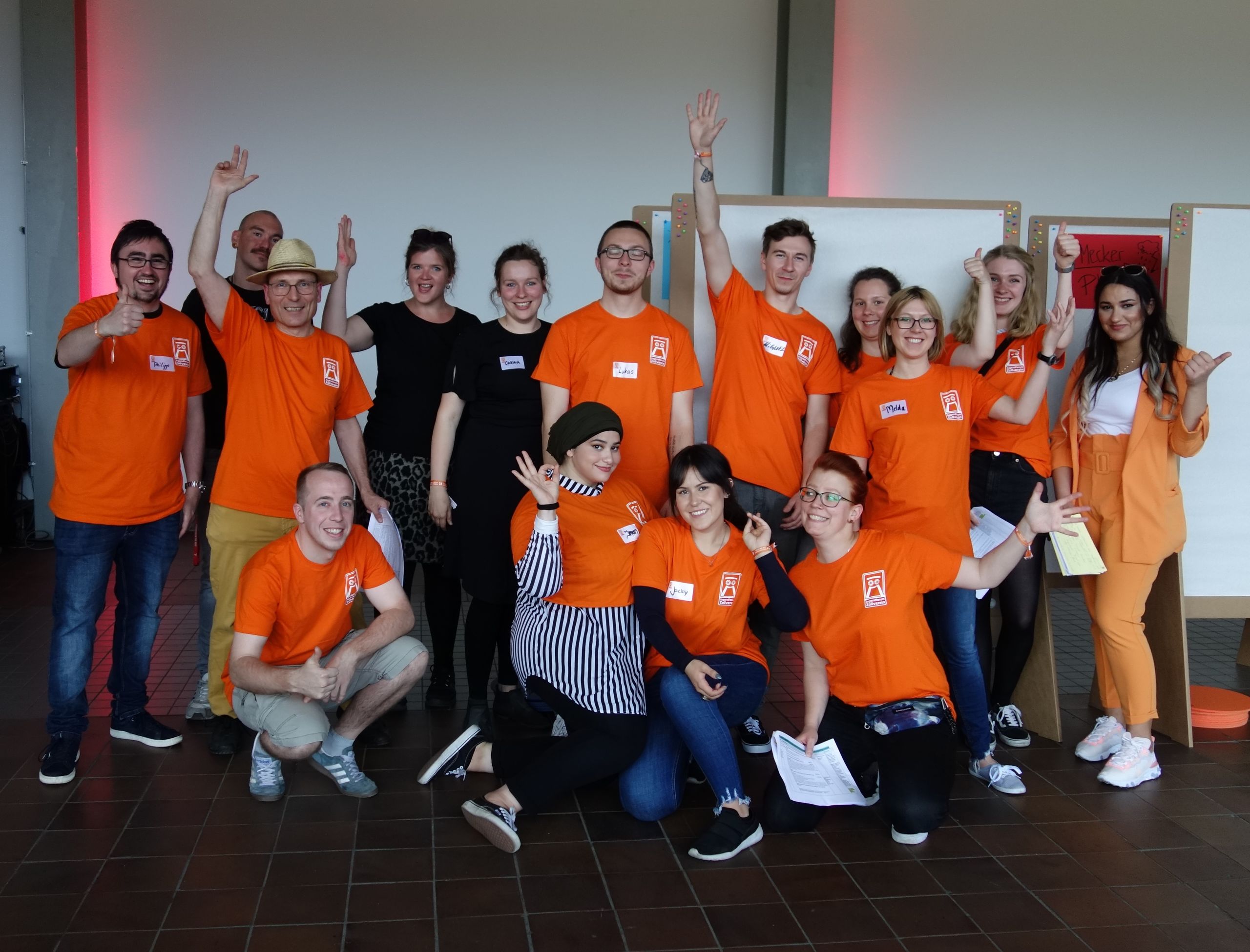 Demokratie-Scouts und Moderator*innen der Projektgruppen stellen sich vor